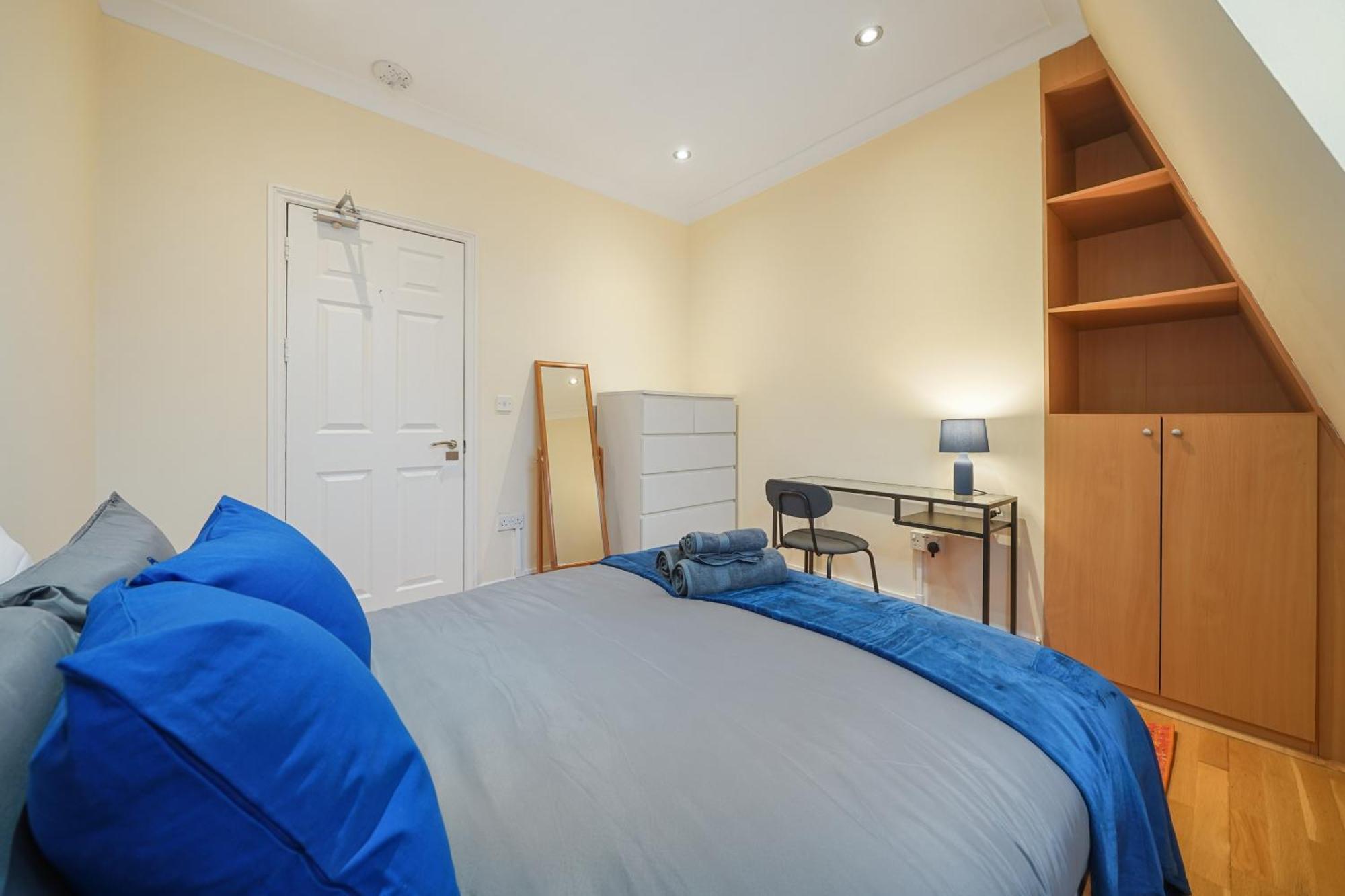 The Chic Townhouse In Kings Cross!!! 3 Floors Apartment London Exterior photo